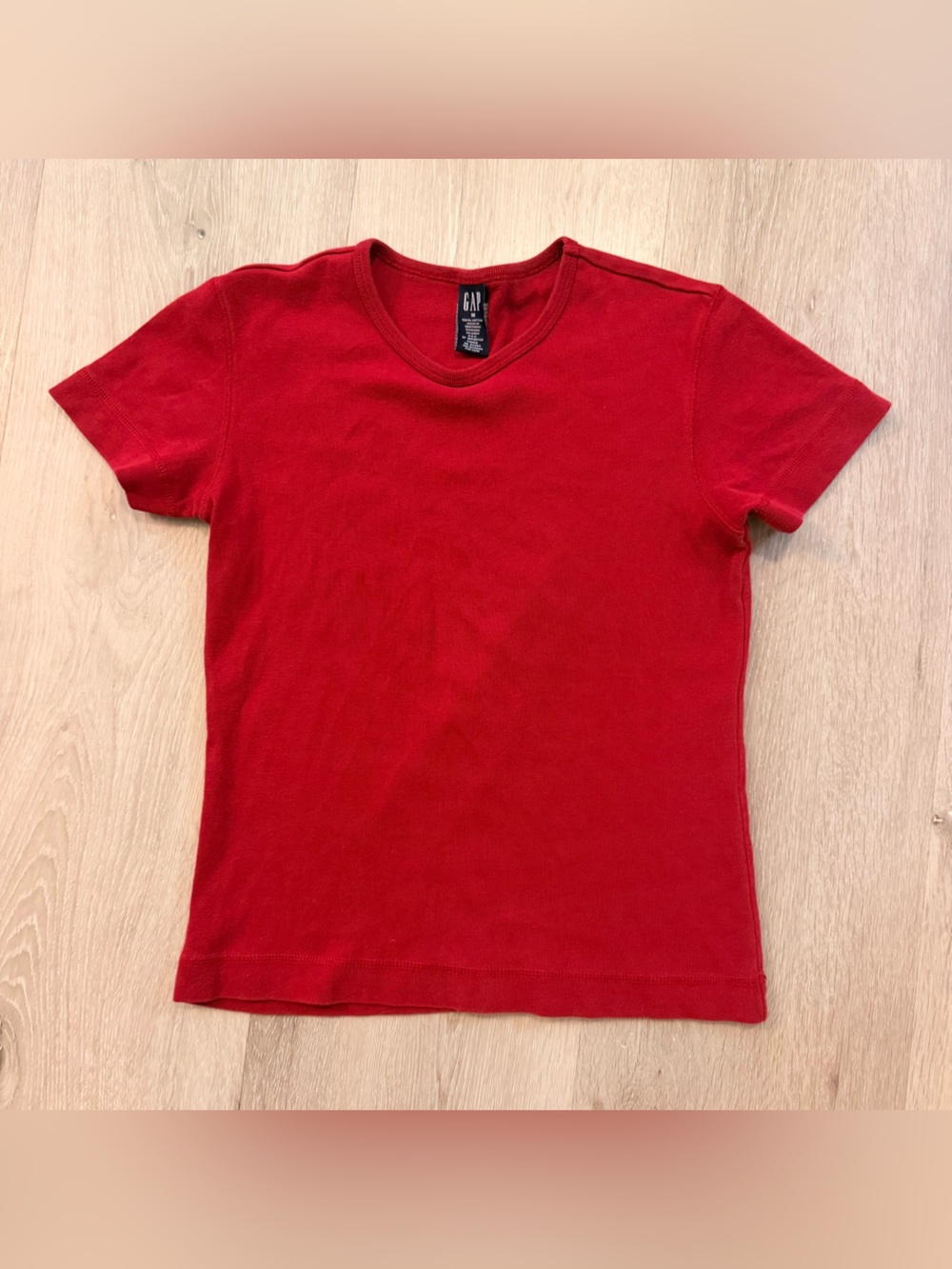 True Vintage 1999 GAP Blue Bar Tag Red Ribbed Baby Tee (Size M)